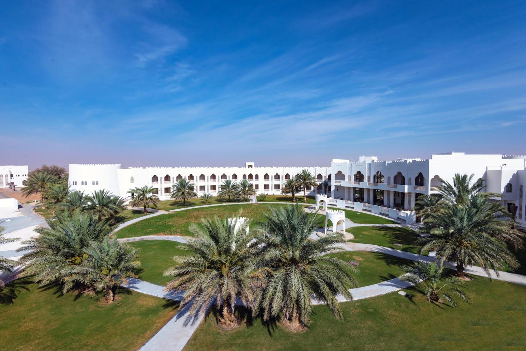 Liwa Hotel Mezairaa Luaran gambar