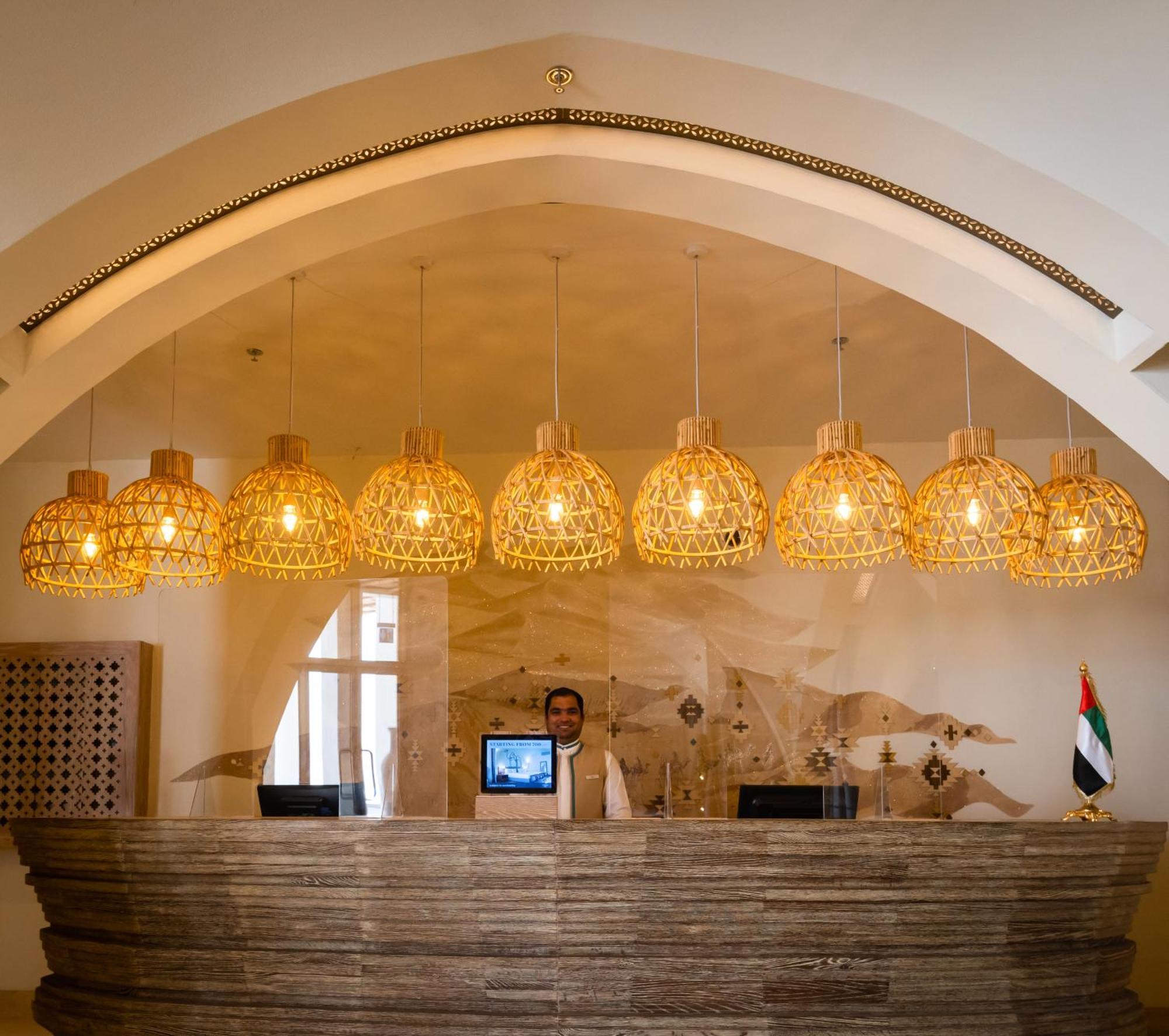 Liwa Hotel Mezairaa Luaran gambar